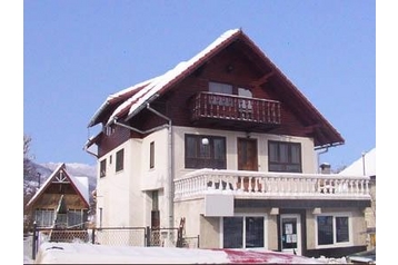 România Privát Bran, Exteriorul România Privát Bran, Exteriorul